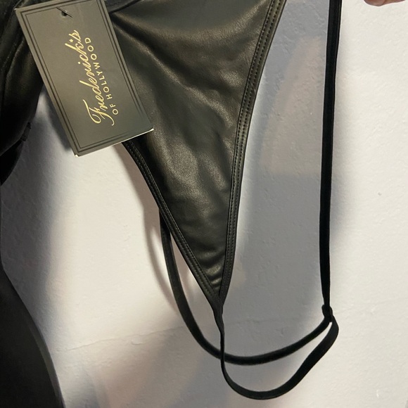 Fredericks of Hollywood Lingerie set - Picture 7 of 12